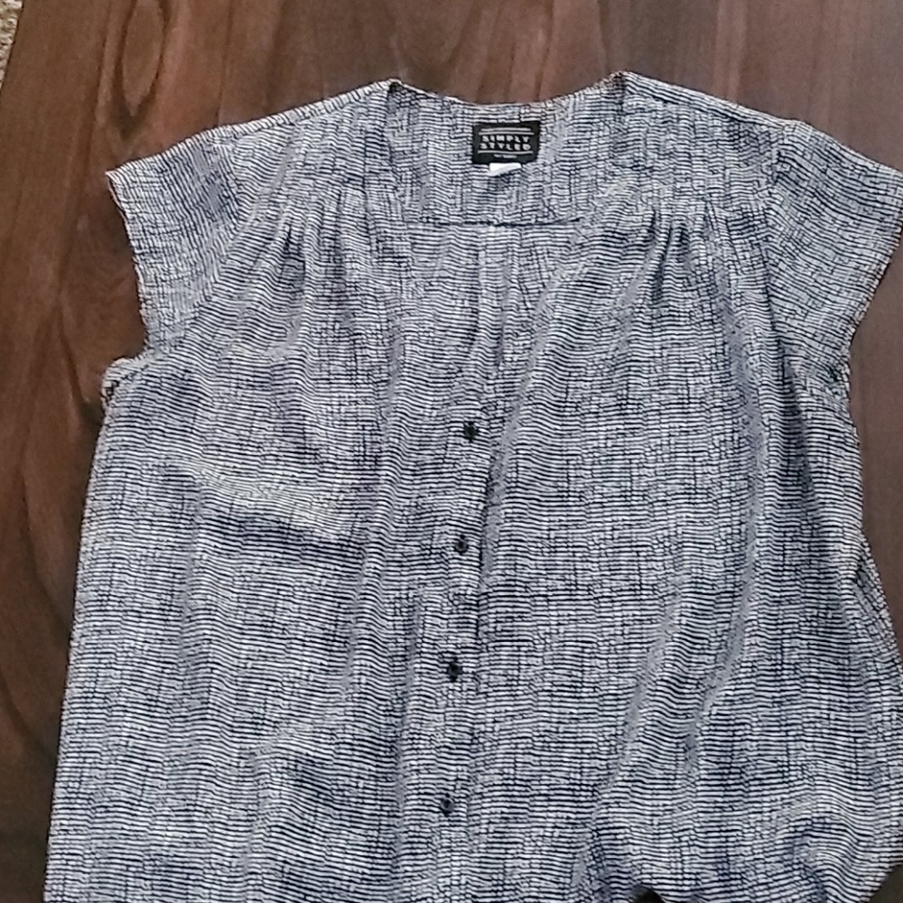 LG blouse